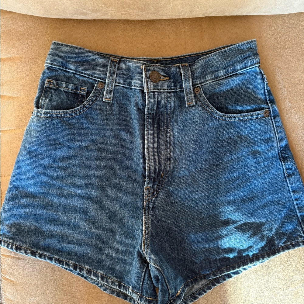 Levi's Mom Shorts